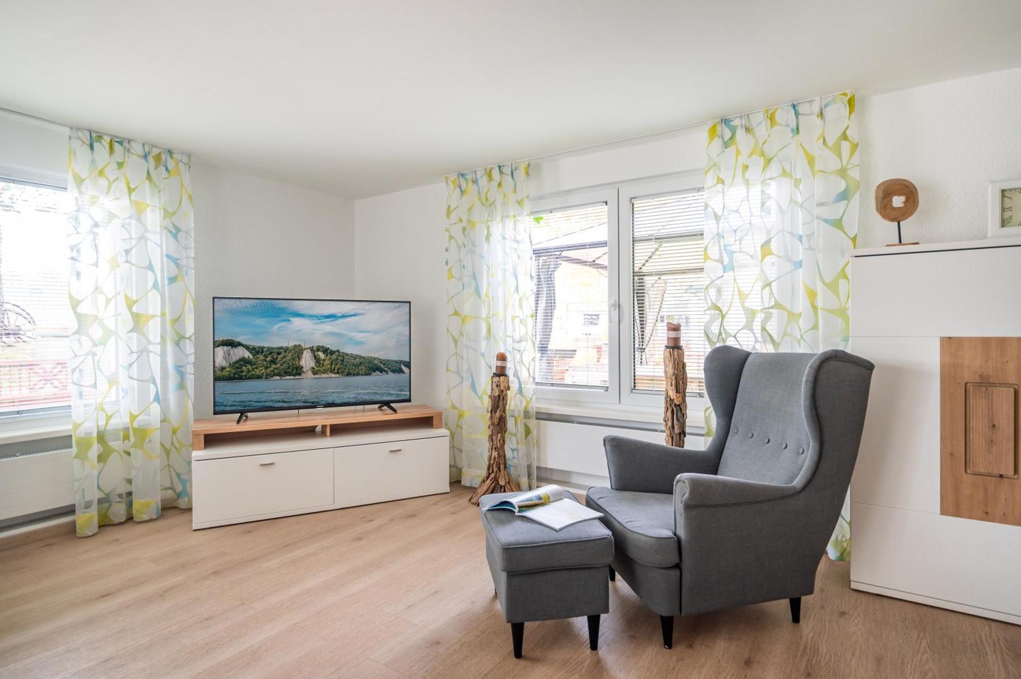 Hotel Oma'S Kueche & Quartier à Binz Extérieur photo